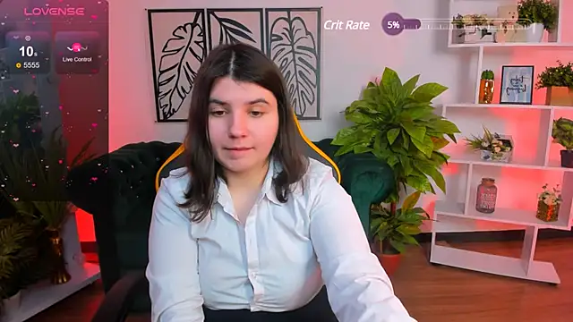 Snapshot of Viola__Shy chatting on 02.26.25 Viola Shy online show from 02.26.25