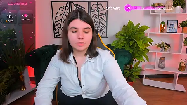 Snapshot of Viola__Shy chatting on 02.27.25 Viola Shy online show from 02.27.25