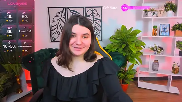 Snapshot of Viola__Shy chatting on 03.06.25 Viola Shy online show from 03.06.25