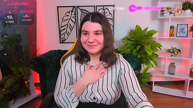 Snapshot of Viola__Shy chatting on 03.07.25 Viola Shy online show from 03.07.25