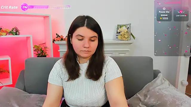 Snapshot of Viola__Shy chatting on 09.22.25 Viola Shy online show from 09.22.25