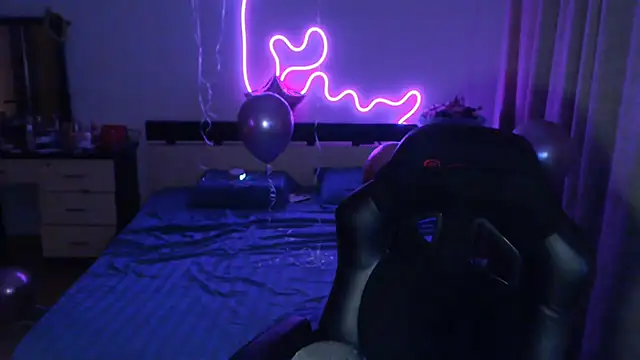 helengilmor online show from 09.09.25