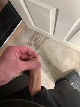 Snapshot of cmp24 chatting on 02.28.25 cmp24 online show from 02.28.25