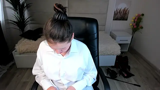 Snapshot of Dana__dom chatting on 02.09.25 Dana  dom online show from 02.09.25