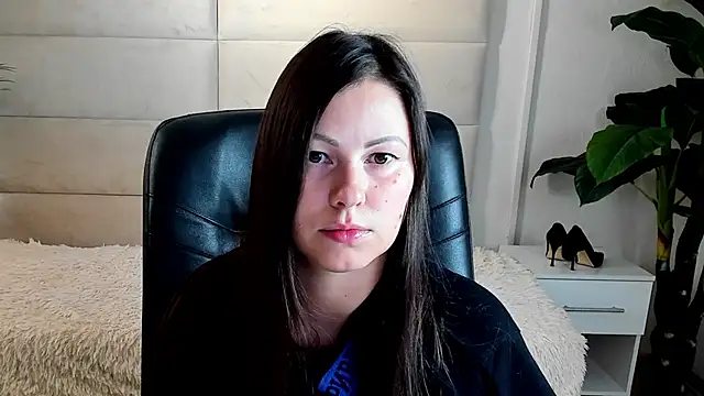 Snapshot of Dana__dom chatting on 10.19.25 Dana  dom online show from 10.19.25