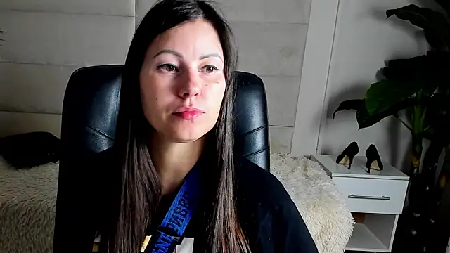 Snapshot of Dana__dom chatting on 10.25.25 Dana  dom online show from 10.25.25