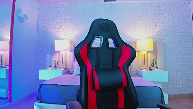 Snapshot of sara_parker069 chatting on 02.25.25 sara parker069 online show from 02.25.25