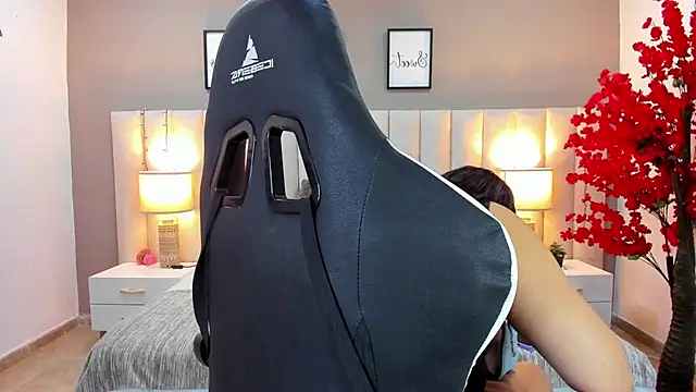 Snapshot of sara_parker069 chatting on 09.19.25 sara parker069 online show from 09.19.25