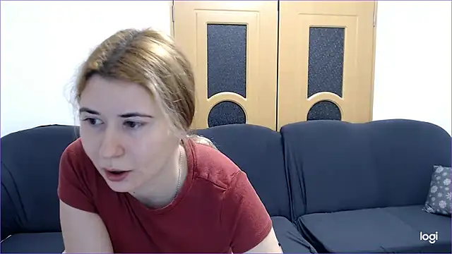 Snapshot of VioletaFlower7 chatting on 01.14.25 VioletaFlower7 online show from 01.14.25