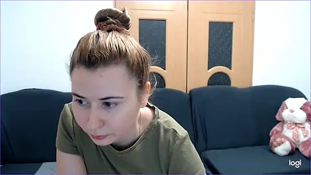 Snapshot of VioletaFlower7 chatting on 01.27.25 VioletaFlower7 online show from 01.27.25