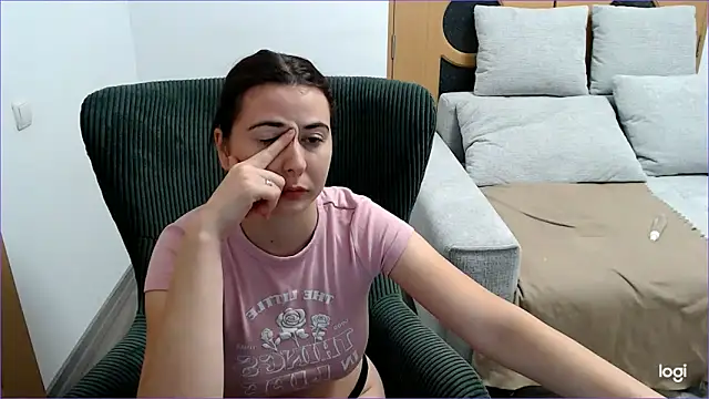 Snapshot of VioletaFlower7 chatting on 10.20.25 VioletaFlower7 online show from 10.20.25