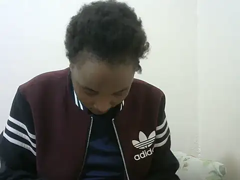 Snapshot of StacyGee24 chatting on 09.27.25 StacyGee24 online show from 09.27.25