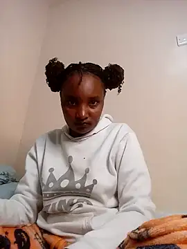 Snapshot of StacyGee24 chatting on 10.30.25 StacyGee24 online show from 10.30.25