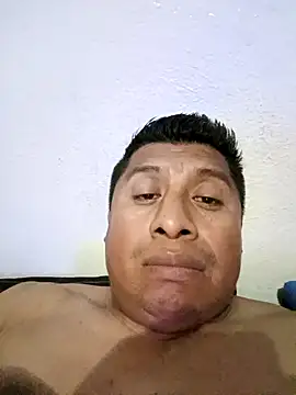 Snapshot of Riatatuil chatting on 10.22.25 Riatatuil online show from 10.22.25