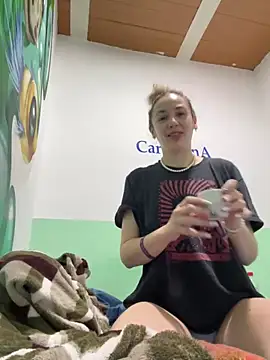 Snapshot of Littlelolo60 chatting on 12.16.24 Littlelolo60 online show from 12.16.24