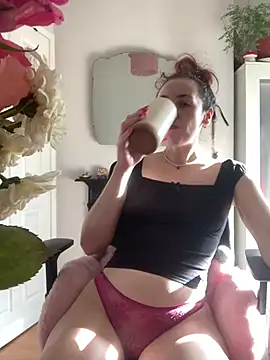 Snapshot of Littlelolo60 chatting on 02.25.25 Littlelolo60 online show from 02.25.25