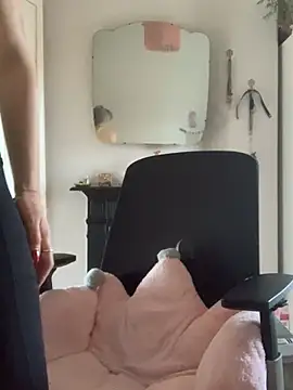 Snapshot of Littlelolo60 chatting on 02.27.25 Littlelolo60 online show from 02.27.25