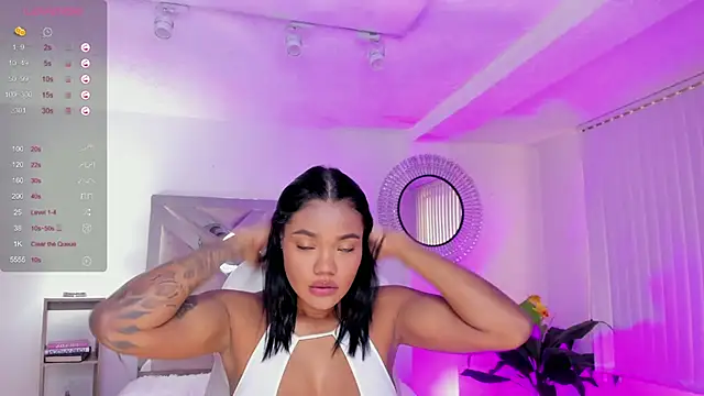 Snapshot of madisson_davon chatting on 12.28.24 madisson davon online show from 12.28.24