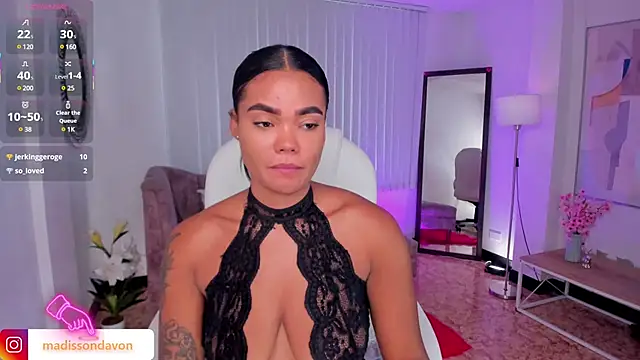 Snapshot of madisson_davon chatting on 03.19.25 madisson davon online show from 03.19.25