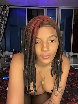 Snapshot of Lya-Kasandra chatting on 01.25.25 Lya-Kasandra online show from 01.25.25