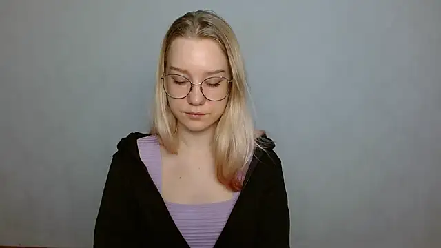 Snapshot of cindi_hot chatting on 01.28.25 cindi hot online show from 01.28.25