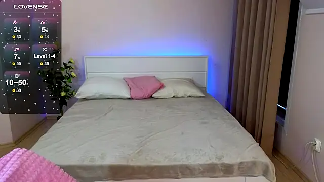 Snapshot of SusieMorris chatting on 01.16.25 SusieMorris online show from 01.16.25