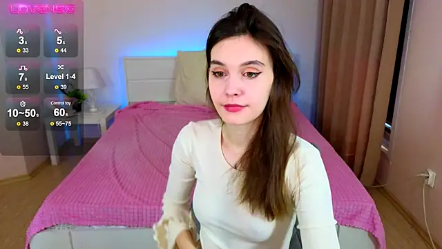 Snapshot of SusieMorris chatting on 03.22.25 SusieMorris online show from 03.22.25