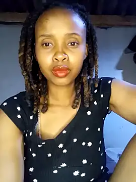 Snapshot of SexyLeopardxx120 chatting on 01.20.25 SexyLeopardxx120 online show from 01.20.25