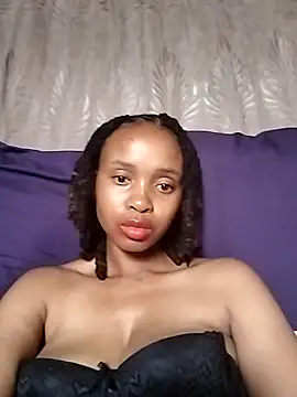 Snapshot of SexyLeopardxx120 chatting on 11.14.25 SexyLeopardxx120 online show from 11.14.25