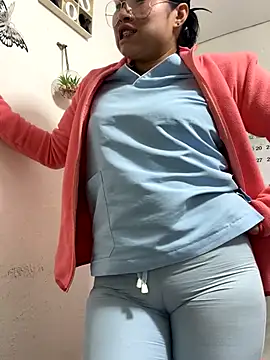 Snapshot of Sweet__Nurse1 chatting on 10.05.25 Sweet Nurse1 online show from 10.05.25