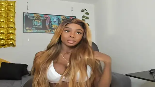 Snapshot of Georginaxx chatting on 12.06.24 Georginaxx online show from 12.06.24