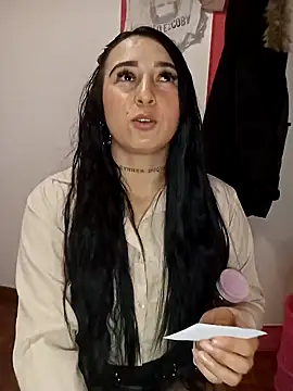 Snapshot of Juanamd1 chatting on 12.30.24 Juanamd1 online show from 12.30.24