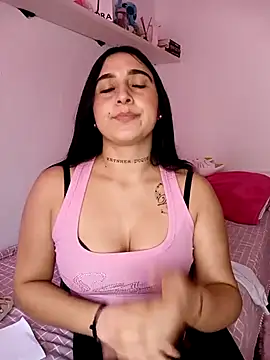 Snapshot of Juanamd1 chatting on 03.09.25 Juanamd1 online show from 03.09.25