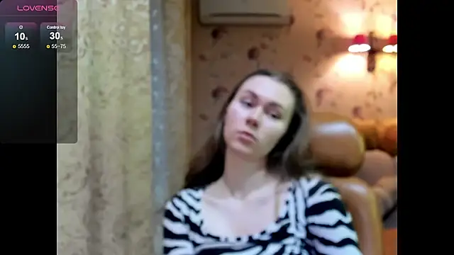 Snapshot of MadeleineWiliams chatting on 11.02.25 MadeleineWiliams online show from 11.02.25