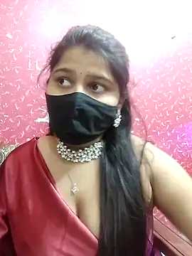 Snapshot of Hotty-simran chatting on 03.18.25 Hotty-simran online show from 03.18.25