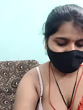 Snapshot of Hotty-simran chatting on 09.27.25 Hotty-simran online show from 09.27.25