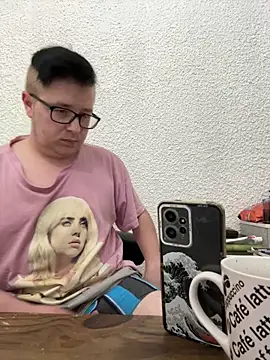 Snapshot of bisexualboy05 chatting on 09.25.25 bisexualboy05 online show from 09.25.25