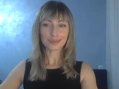 Snapshot of EffectMaya chatting on 02.03.25 EffectMaya online show from 02.03.25