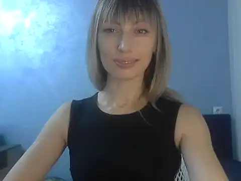 Snapshot of EffectMaya chatting on 02.07.25 EffectMaya online show from 02.07.25