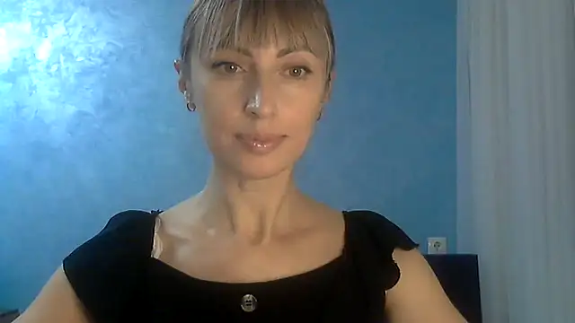 Snapshot of EffectMaya chatting on 02.17.25 EffectMaya online show from 02.17.25