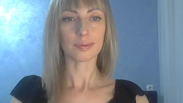 Snapshot of EffectMaya chatting on 02.27.25 EffectMaya online show from 02.27.25