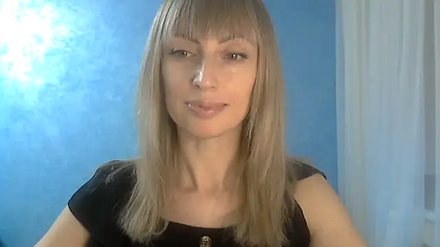 Snapshot of EffectMaya chatting on 03.19.25 EffectMaya online show from 03.19.25