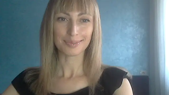 Snapshot of EffectMaya chatting on 03.21.25 EffectMaya online show from 03.21.25