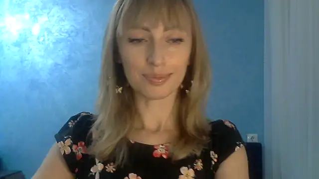 Snapshot of EffectMaya chatting on 03.22.25 EffectMaya online show from 03.22.25