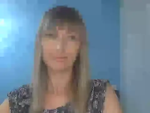 Snapshot of EffectMaya chatting on 09.22.25 EffectMaya online show from 09.22.25