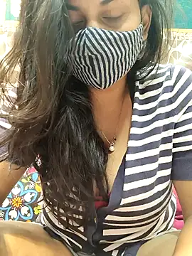 Snapshot of HaaniKaur chatting on 01.16.25 HaaniKaur online show from 01.16.25