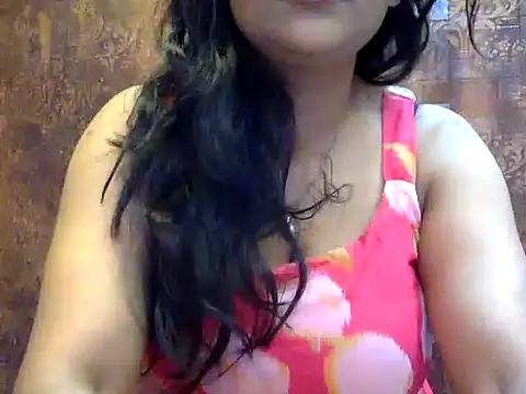 Snapshot of HaaniKaur chatting on 03.08.25 HaaniKaur online show from 03.08.25