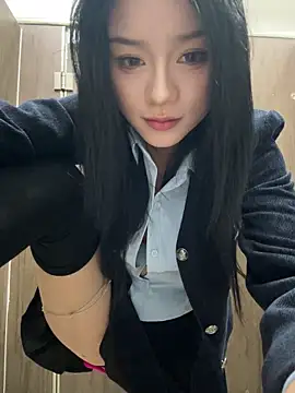 Snapshot of Asia-Melody chatting on 03.20.25 Asia-Melody online show from 03.20.25