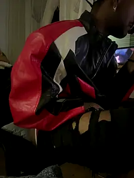 Snapshot of esteraulxxx chatting on 09.14.25 esteraulxxx online show from 09.14.25