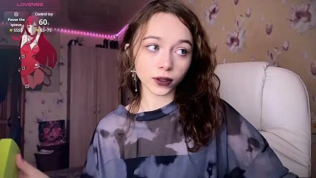 Snapshot of _SofiaBrown chatting on 02.02.25  SofiaBrown online show from 02.02.25